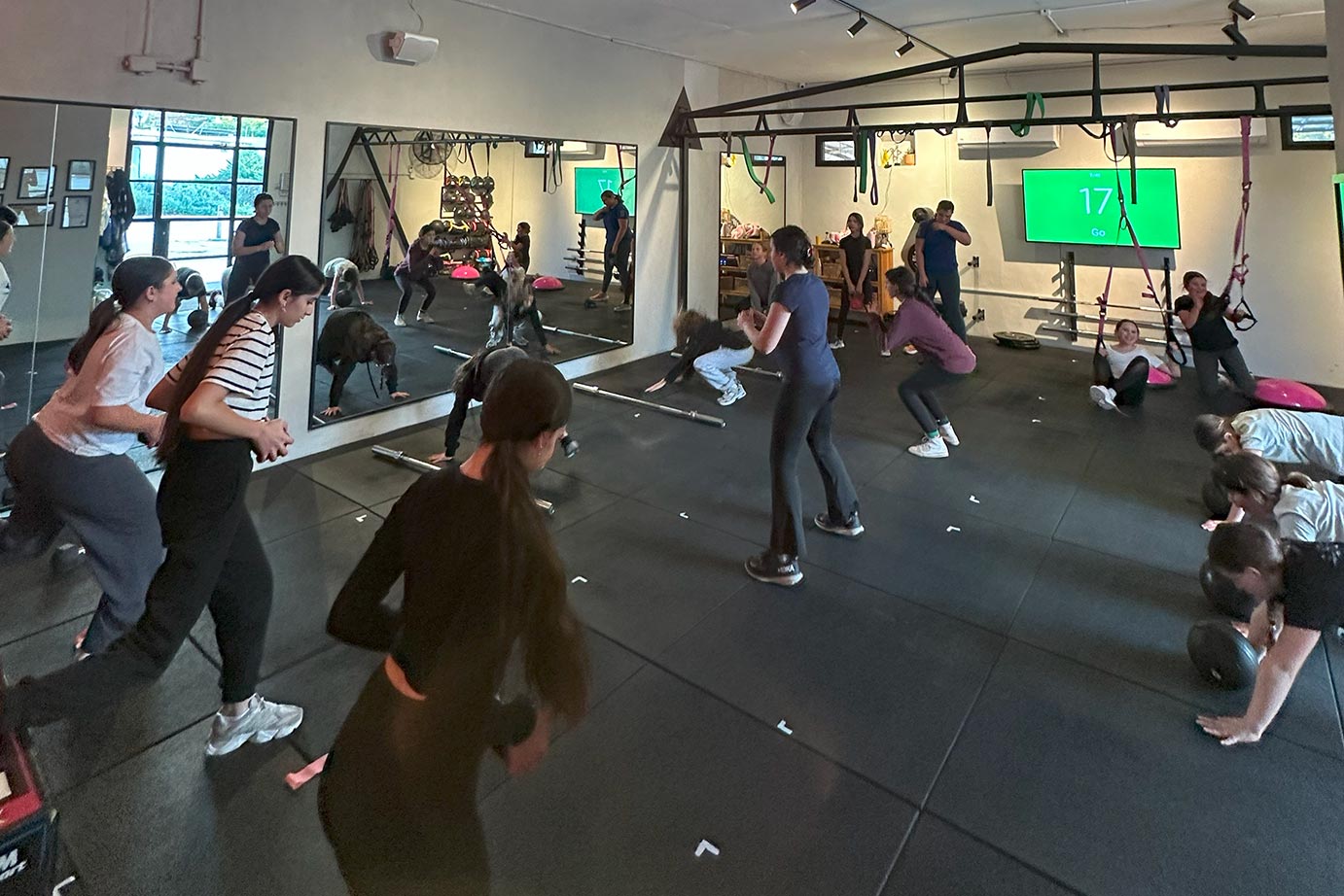 Teenagers אימון נערות